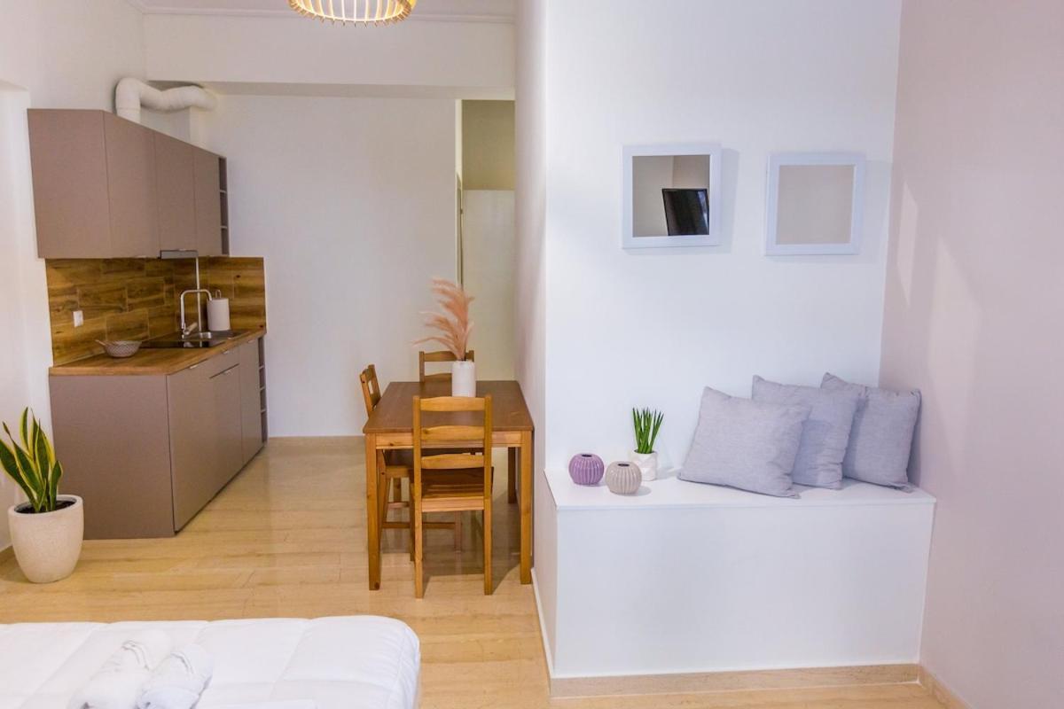 Cloud 4 Apartment Kalamata Bagian luar foto